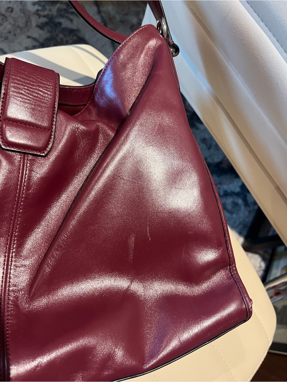 Coach Burgundy Leather Shoulder Bag with Silver Turn-Lock - Picture 5 of 10